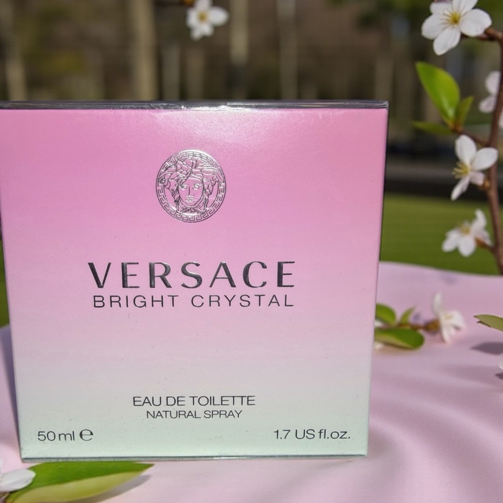 Versace Bright Crystal Eau de Toilette – 50ml / 1.7 fl oz New in Box Make Offer